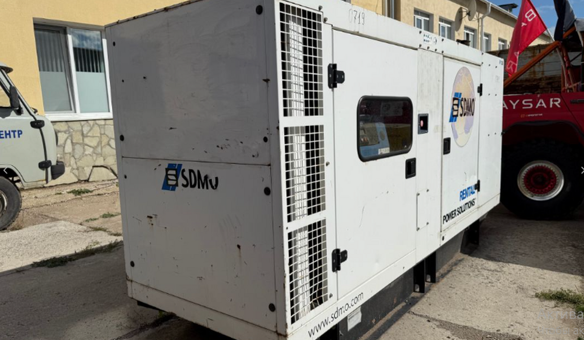 Дизельный генератор SDMO R-135, 96 кВт, б/у